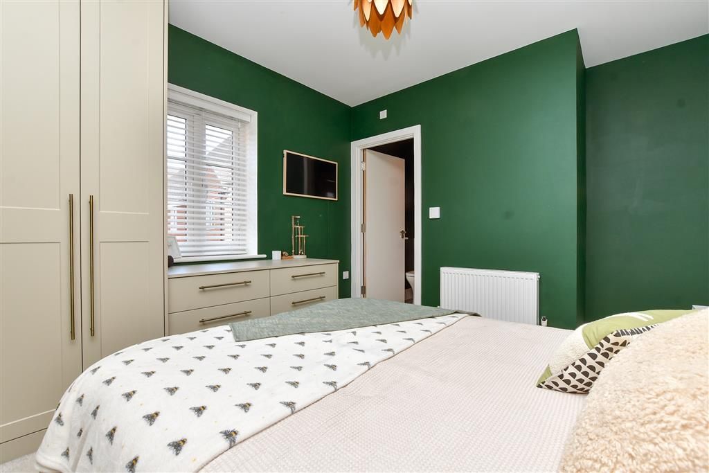 Property photo 1 of 15 Bedroom 1