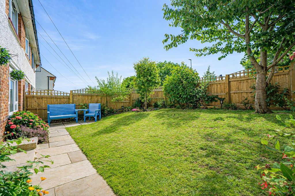 Property photo 3 of 22 9c7Cf0c2-4c1E-44c2-B2Ed-33d07Eca24E7.Png