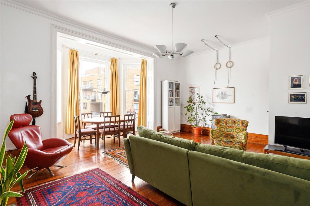 Property photo 3 of 13 Reception