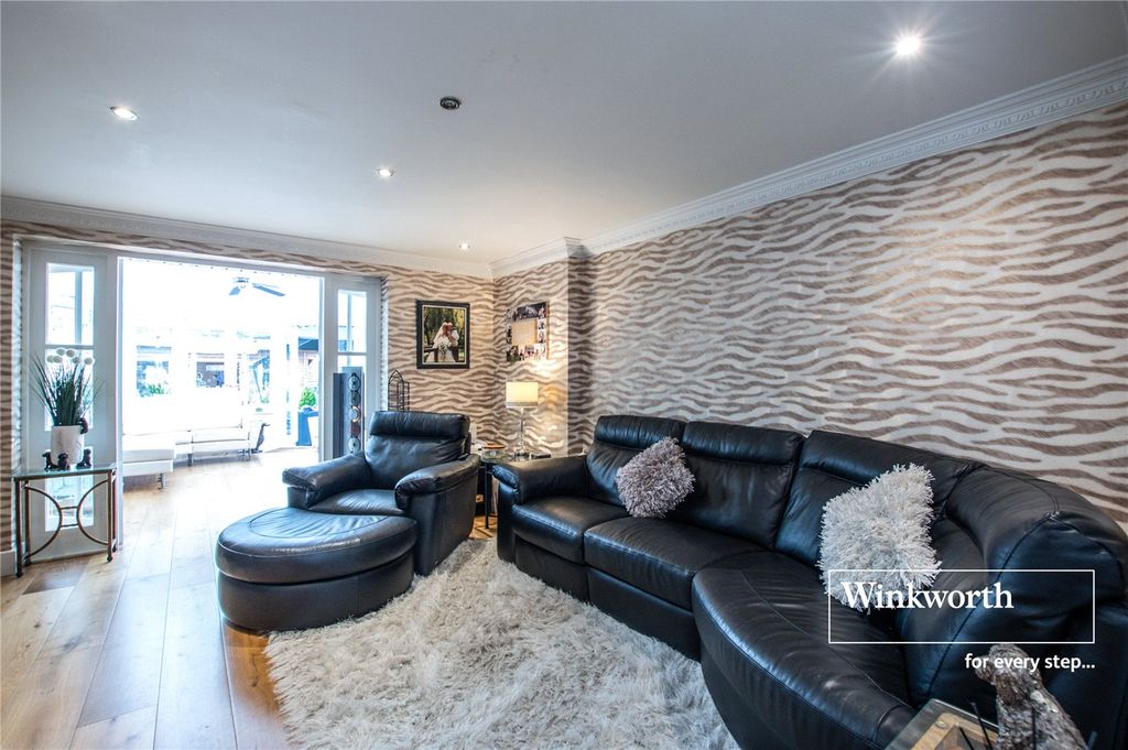 Additional image 9 of 3 bed detached house for saleGolf Links Road, Ferndown, Dorset BH22
