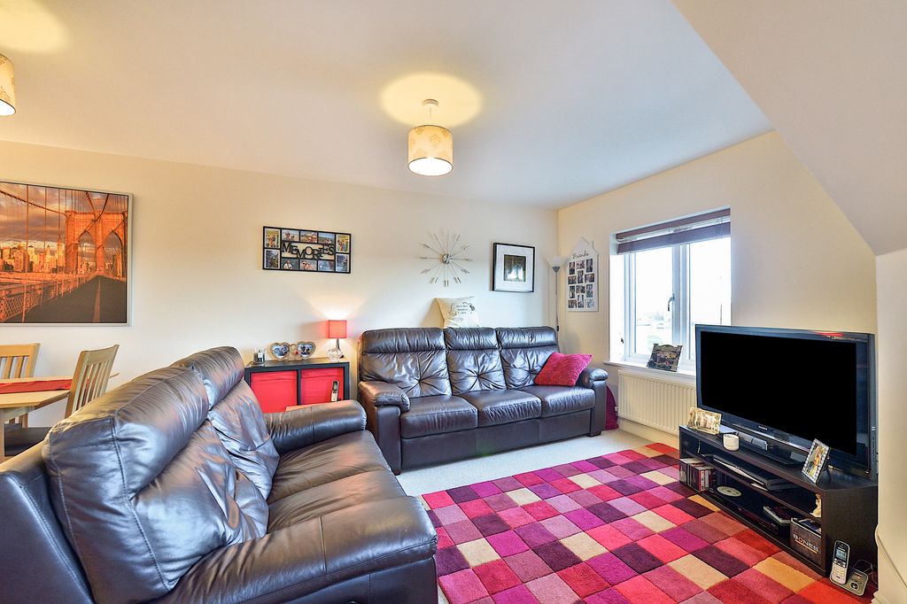 Property photo 2 of 7