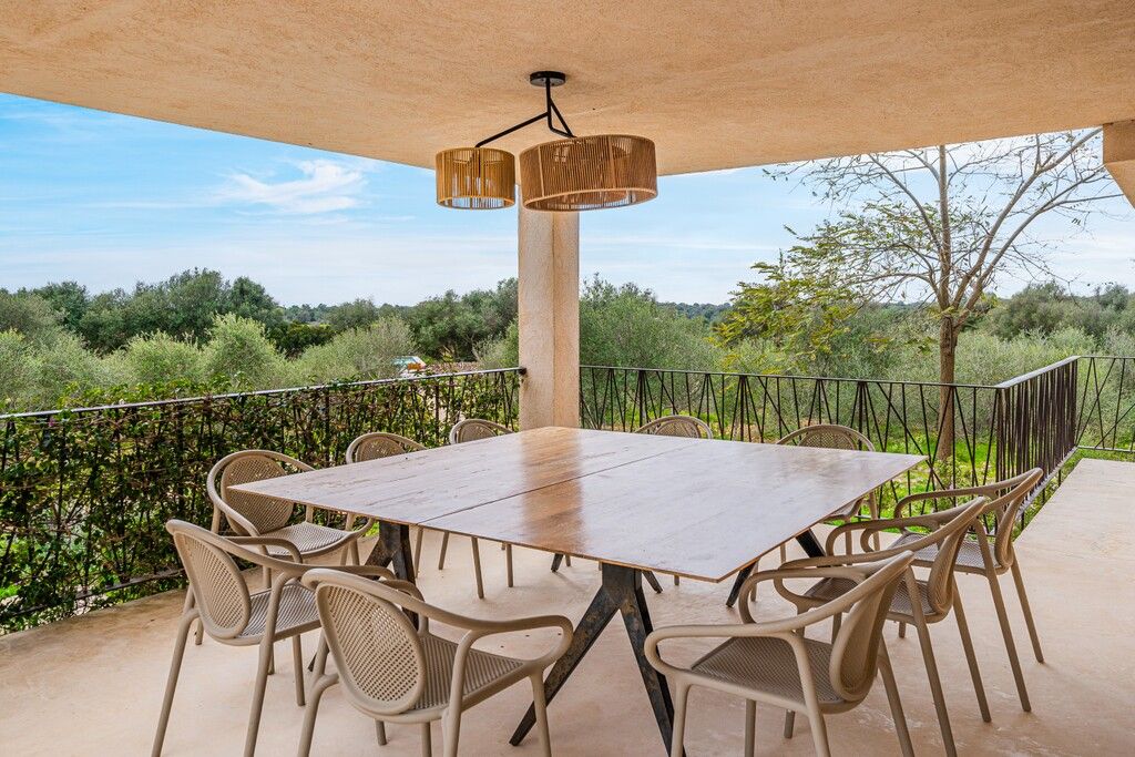 Property photo 3 of 17 Covered Terrace