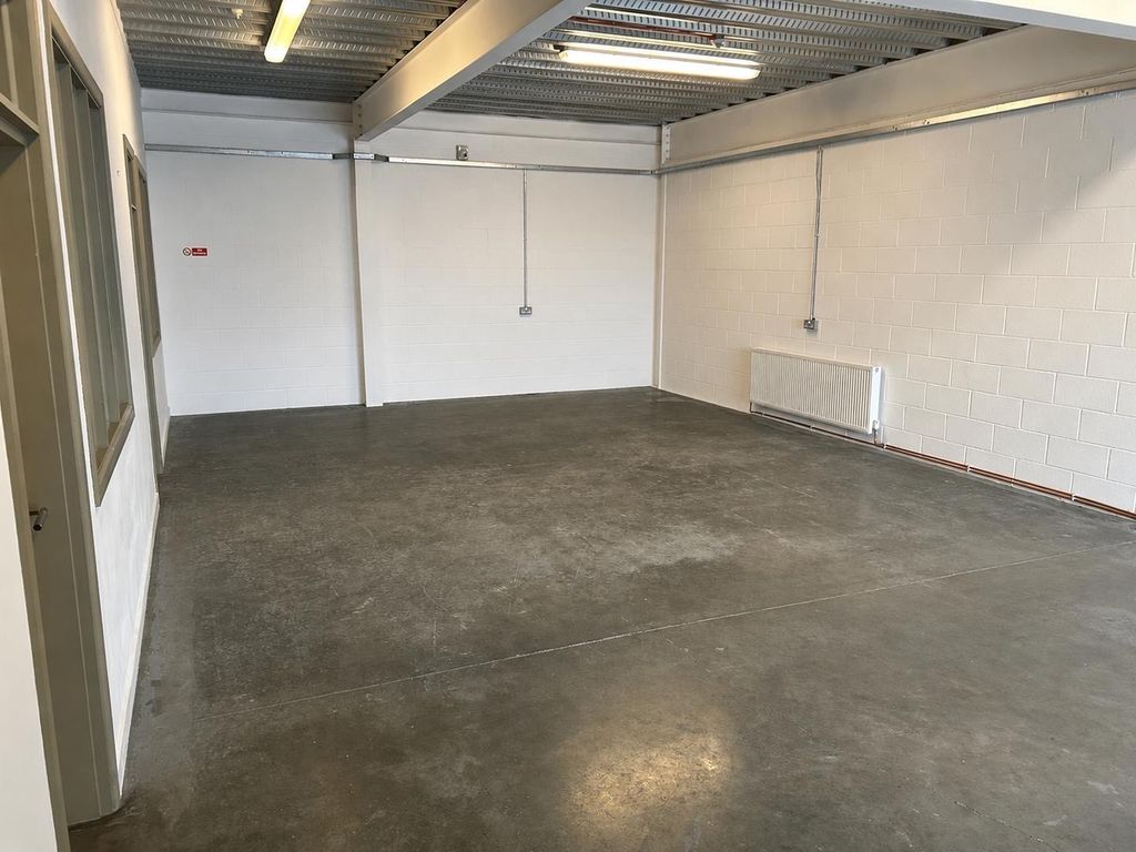 Property photo 2 of 5