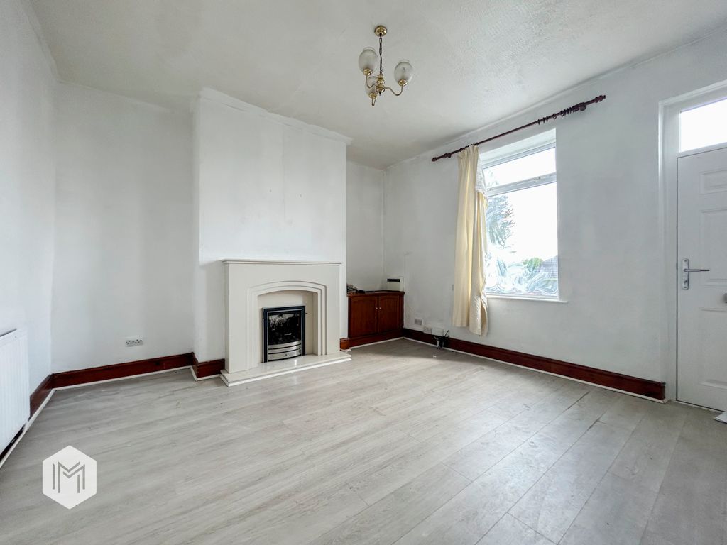 Property photo 2 of 11 Picture No. 15
