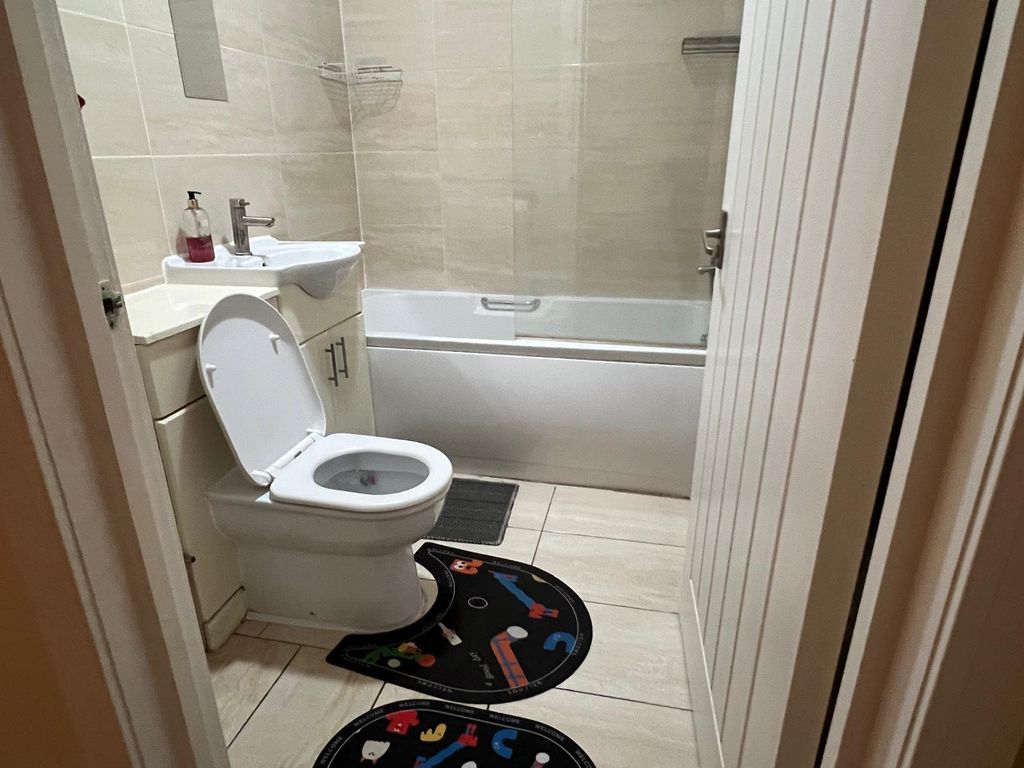 Property photo 3 of 3