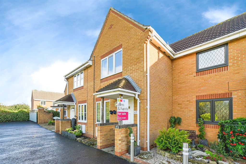 Property photo 1 of 10