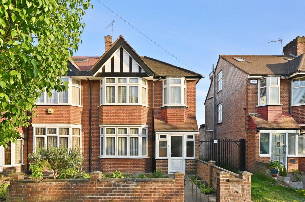 Property photo 1 of 9