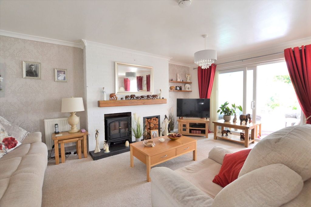 Property photo 1 of 21