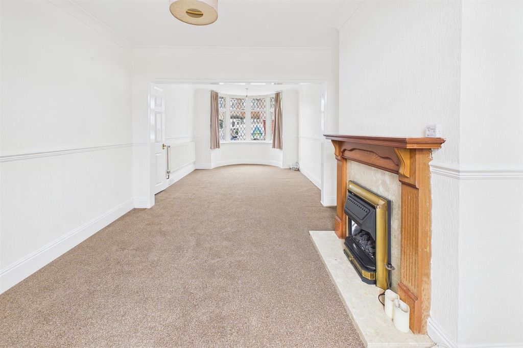 Property photo 2 of 13 Cam03736G0-Pr0288-Still003.Jpg