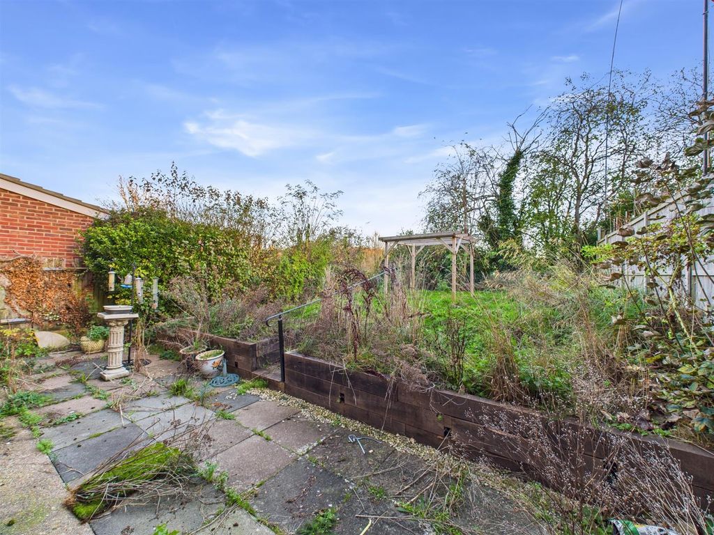 Property photo 3 of 19 Cam02885G0-Pr0515-Still015.Jpg