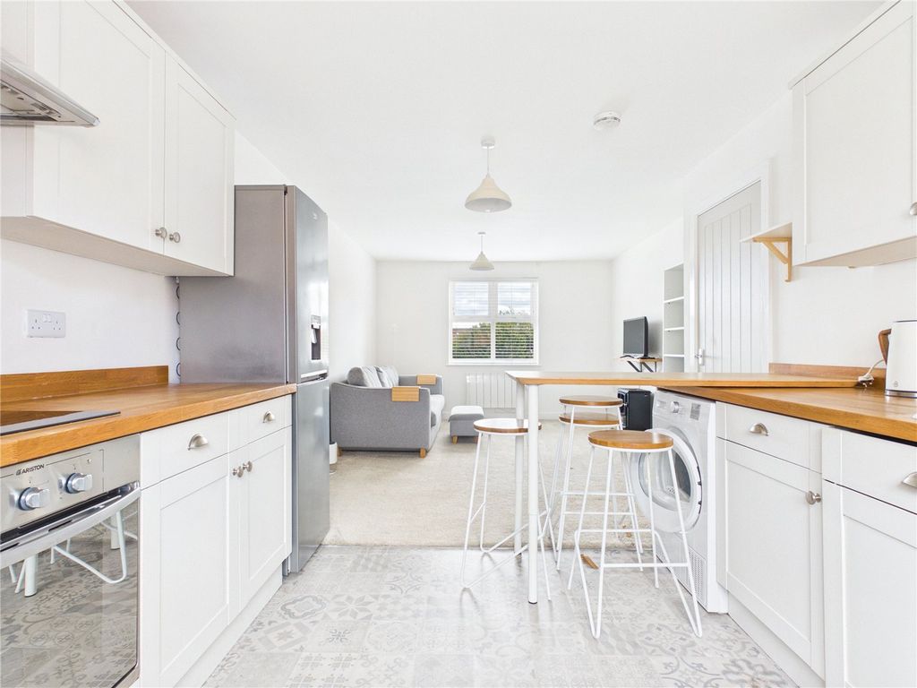 Property photo 1 of 17 Picture No. 04
