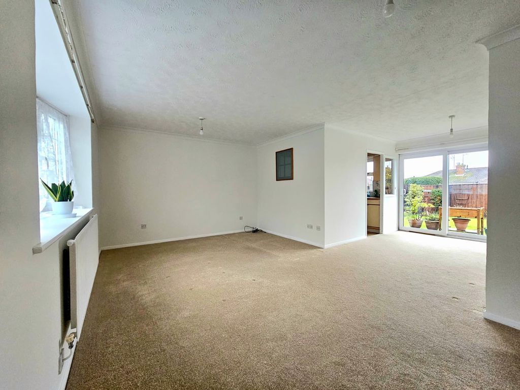 Property photo 2 of 11 Photo 8