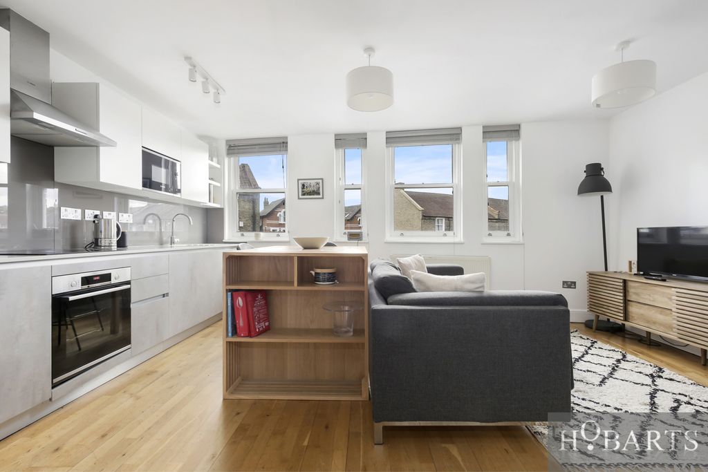 Property photo 3 of 12 Gallery
