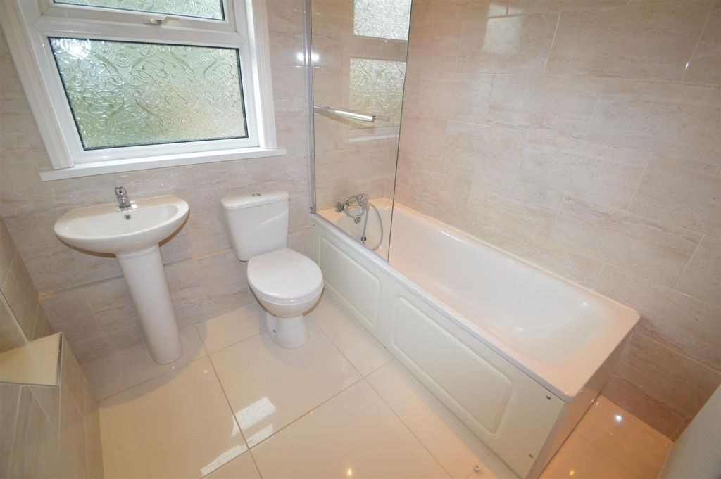 Property photo 1 of 3 Rhodesia Ed E11