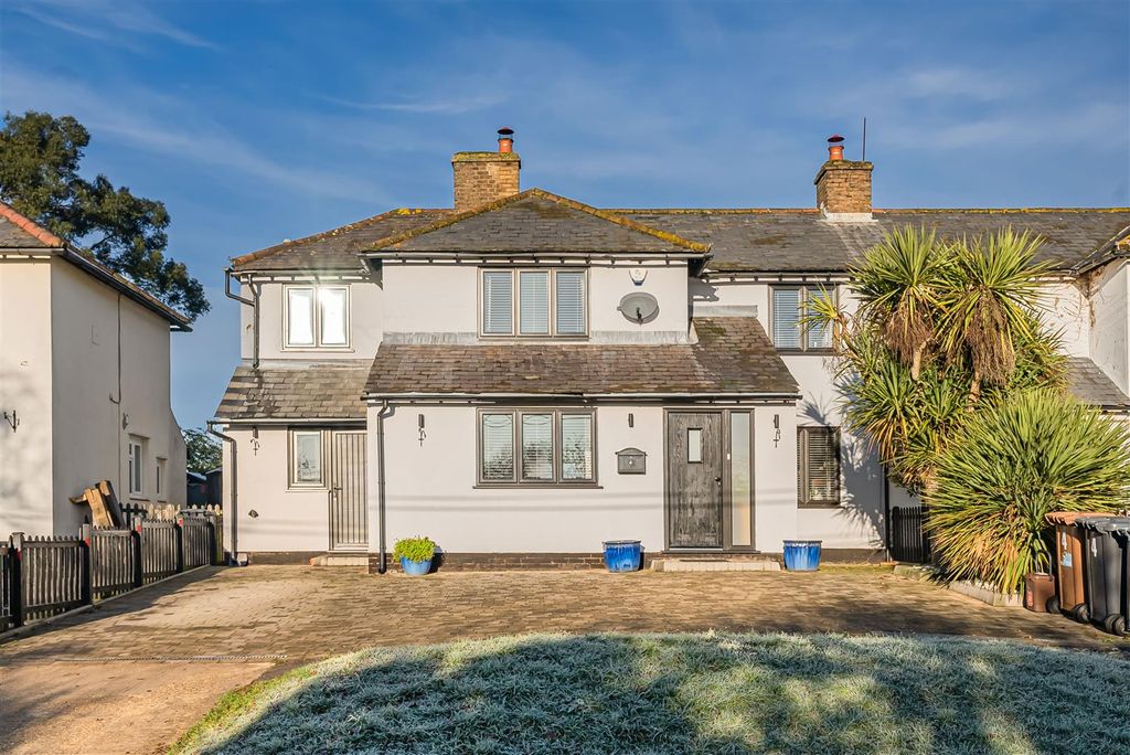 Property photo 1 of 31 18_70862.Jpg