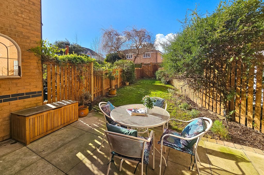 Property photo 3 of 35
