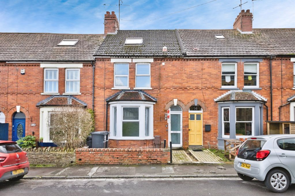 Property photo 1 of 17