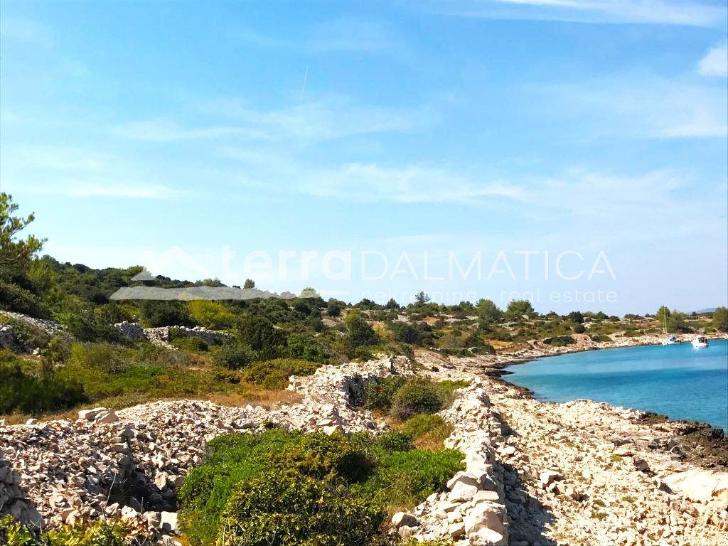 Property photo 1 of 4 Agricultural Land, Kaprije - Building Possibility