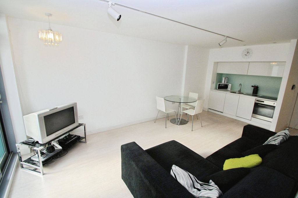 Property photo 1 of 7 Picture No. 10