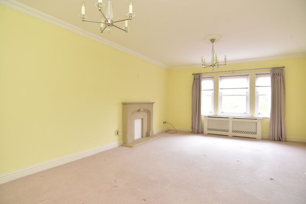 Property photo 3 of 7