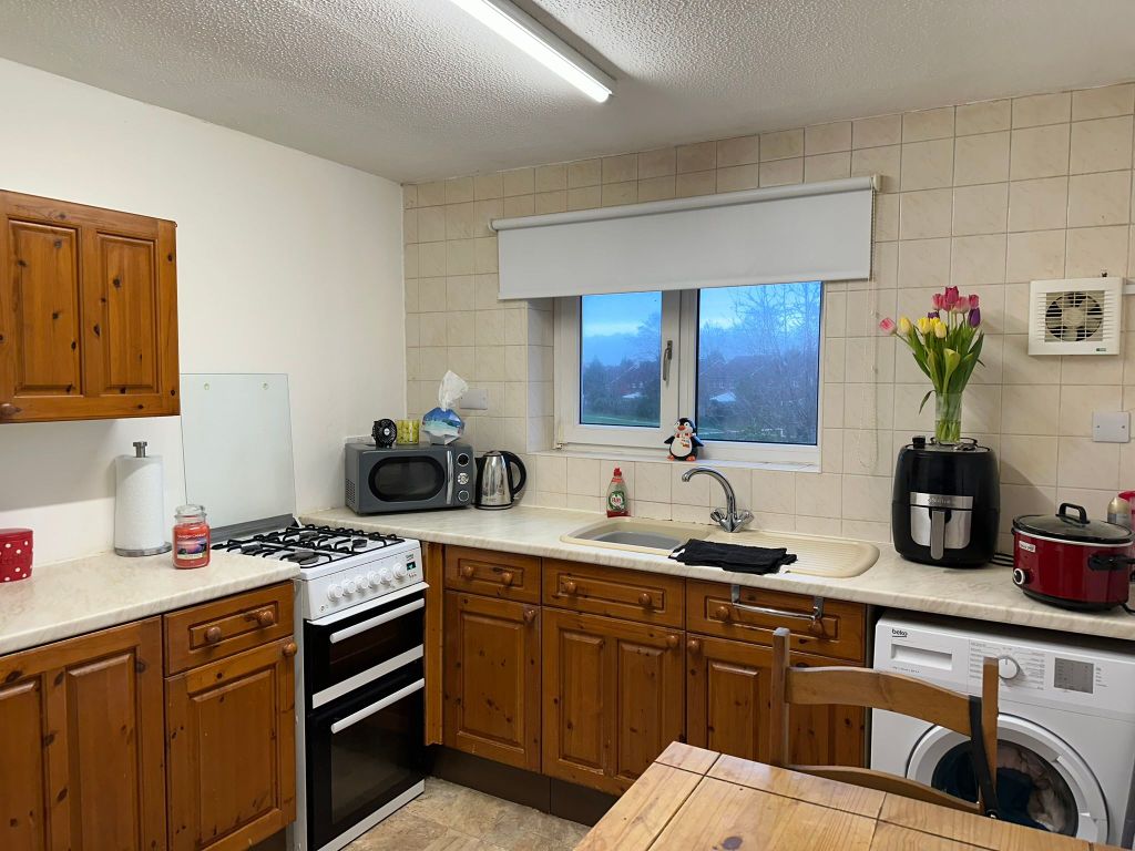 Property photo 3 of 6 Photograph 2