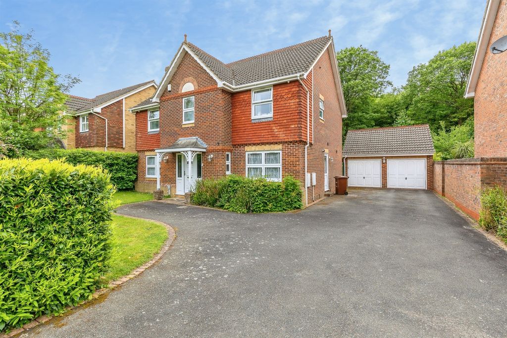 Property photo 1 of 15