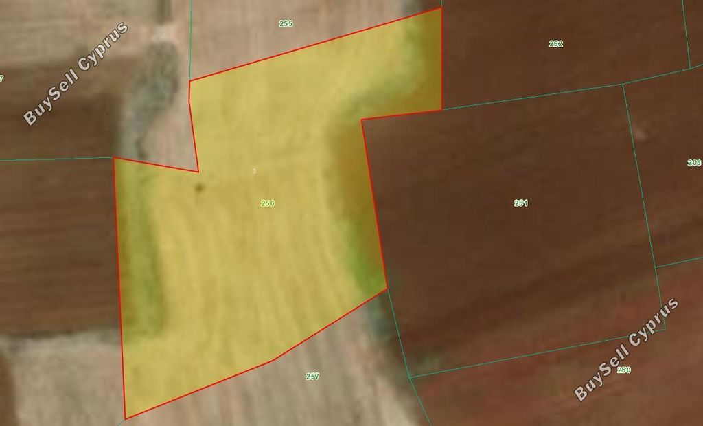 Property photo 2 of 11