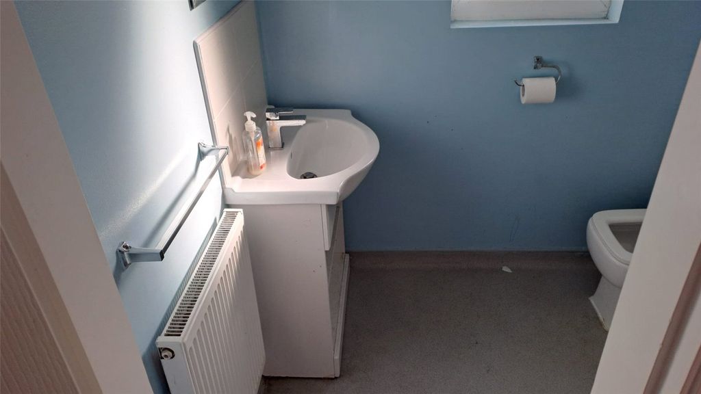 Property photo 2 of 18 Picture No. 03