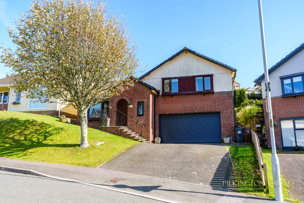 Property photo 1 of 25 4545242