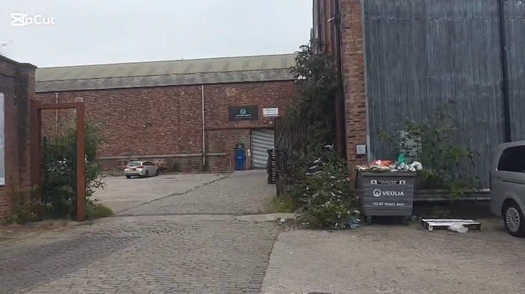 Property photo 3 of 8