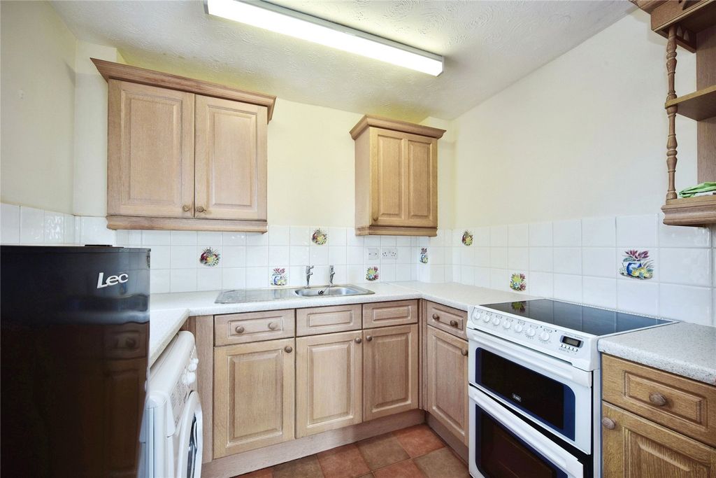 Property photo 1 of 17 Picture No. 01