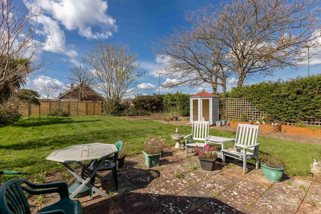 Property photo 2 of 24 Tower Rd_20.Jpg