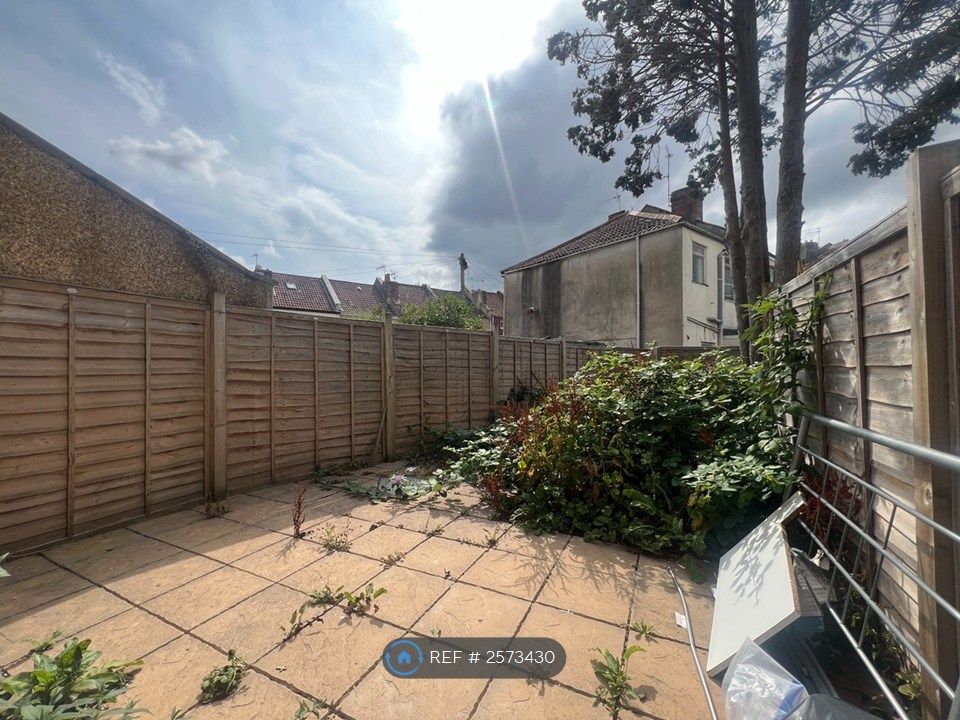 Property photo 3 of 16