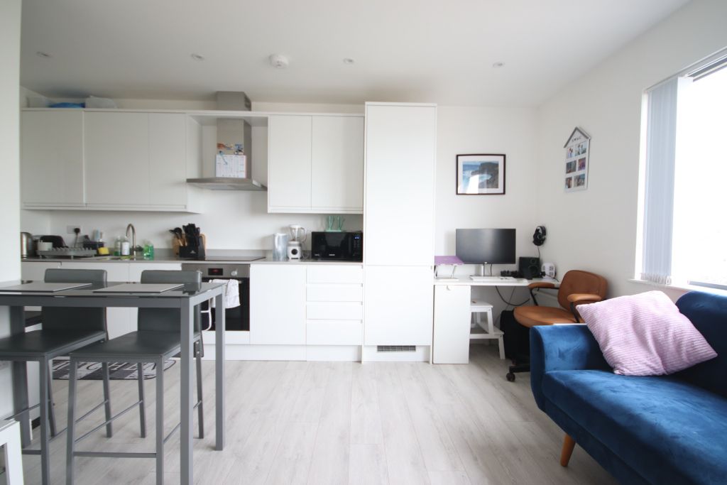 Property photo 2 of 12