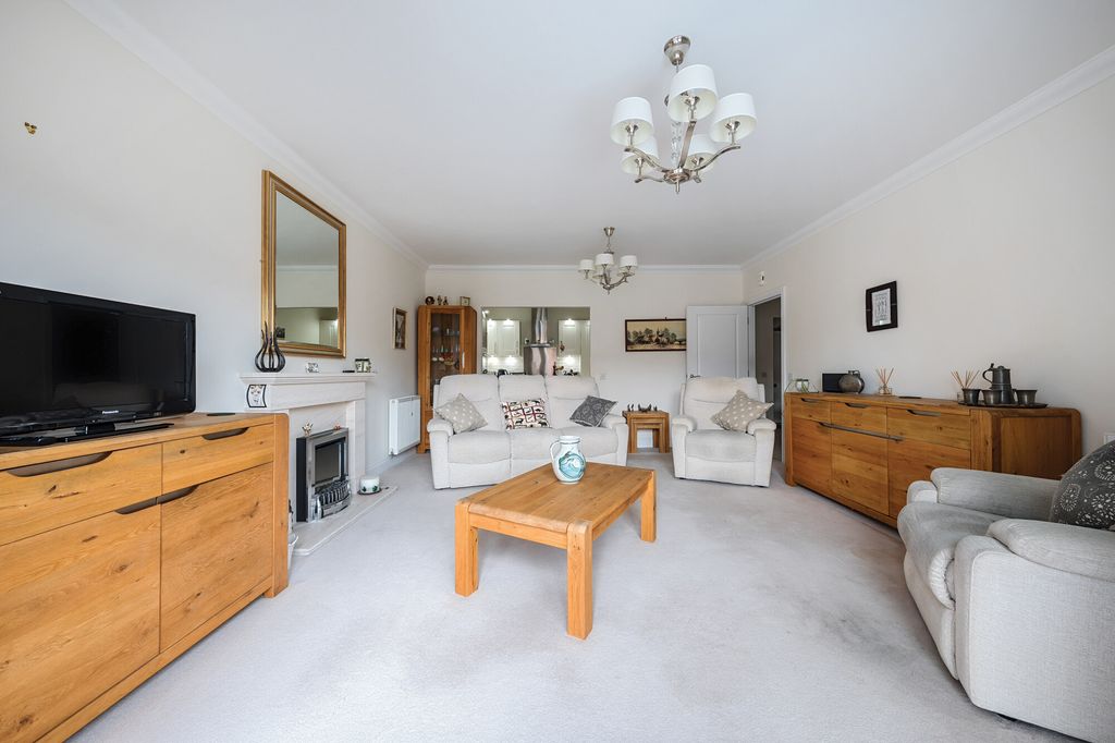 Property photo 3 of 14