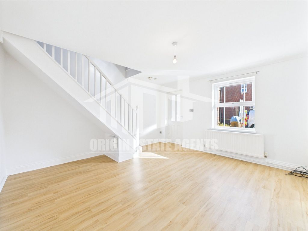 Property photo 3 of 18 Picture No. 10