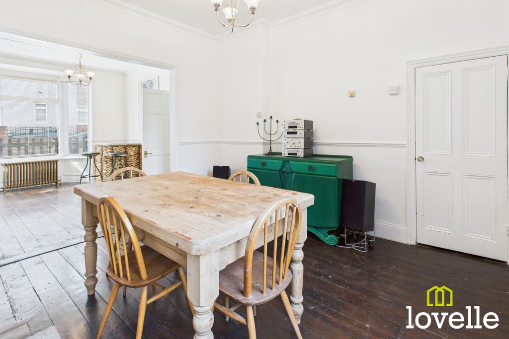 Property photo 1 of 26