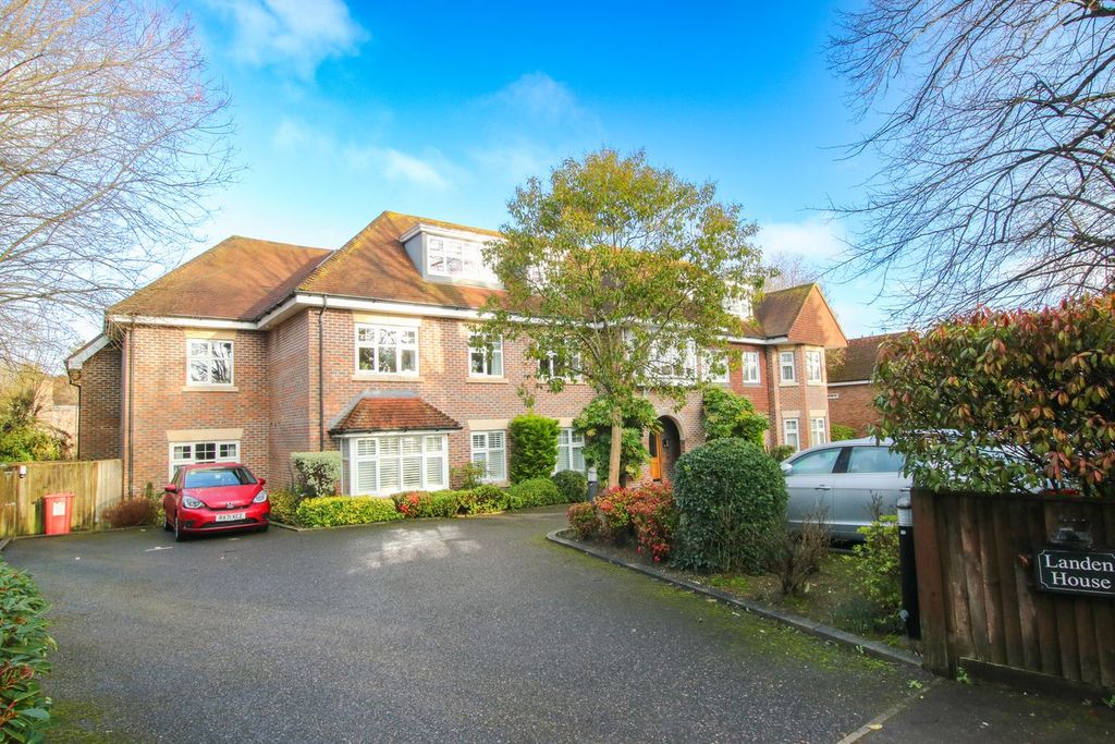 Property photo 1 of 22