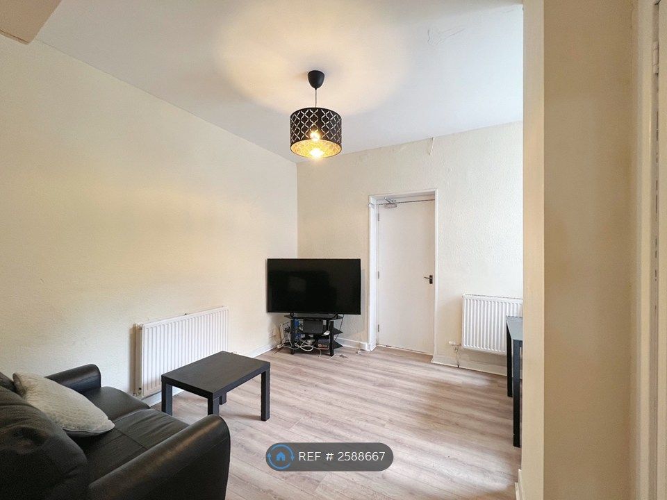 Property photo 3 of 16 Living/Dining  Room
