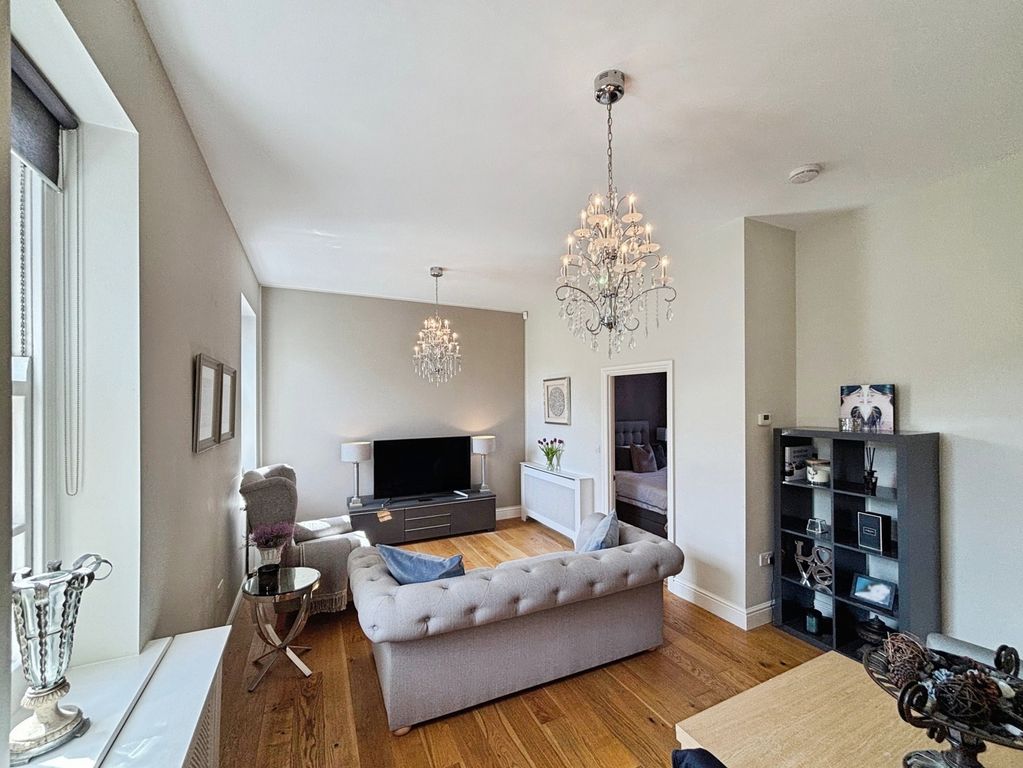 Property photo 3 of 20 Pbox-Img.Jpg
