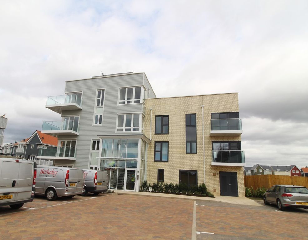 Property photo 1 of 10 Front  (Main)