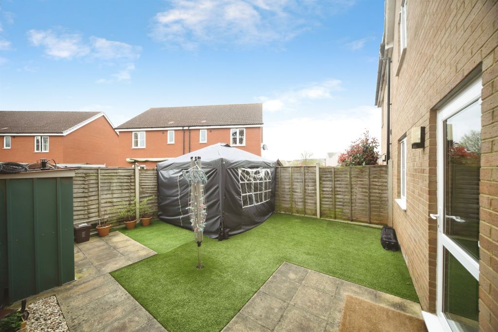 Property photo 2 of 19