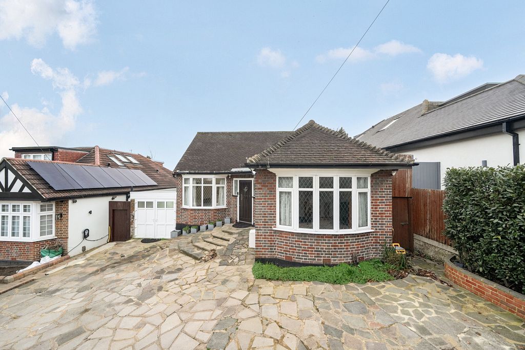 Property photo 1 of 23 1415294-1-699498E...