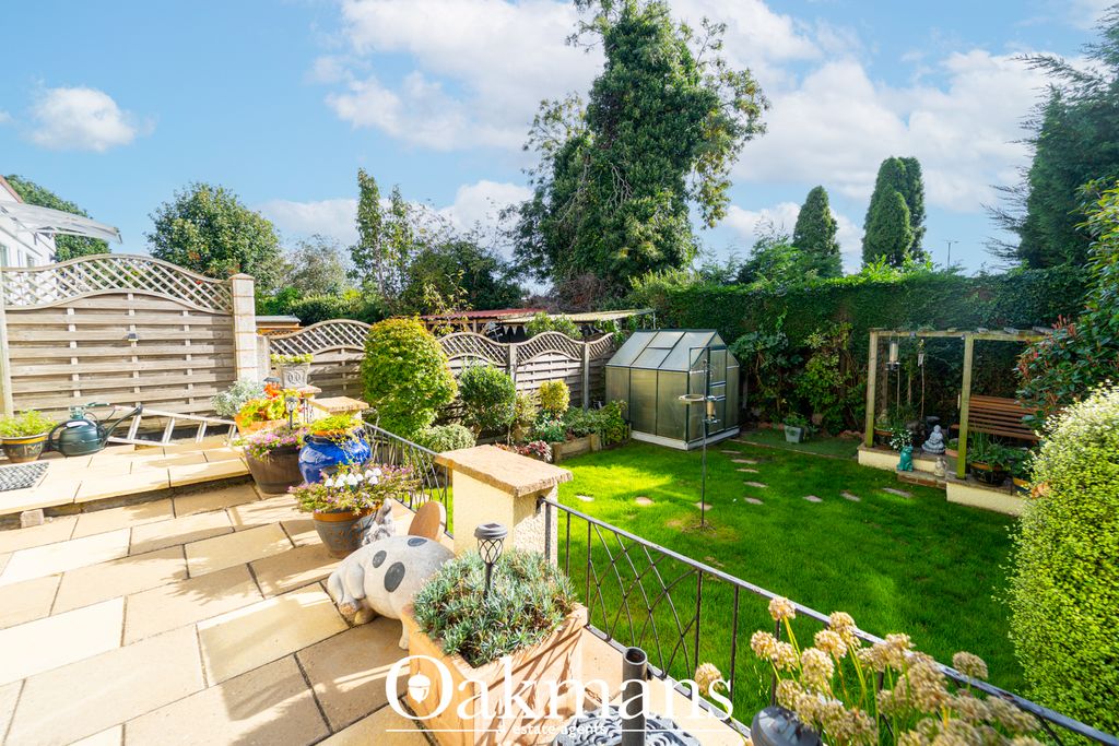 Property photo 2 of 31