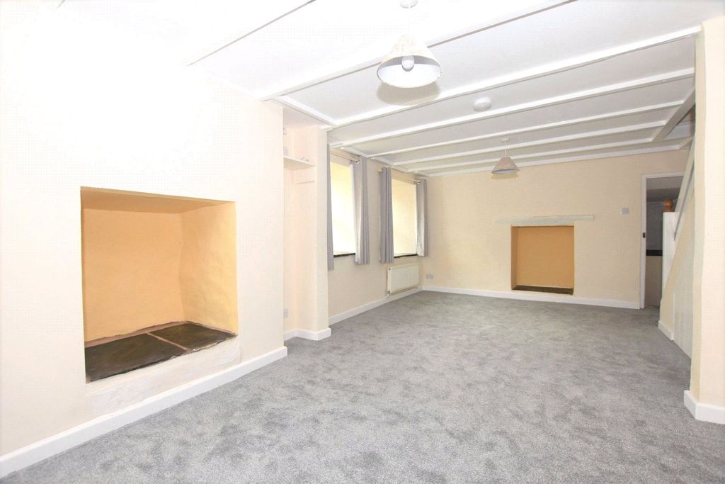 Property photo 2 of 10 Picture No. 02