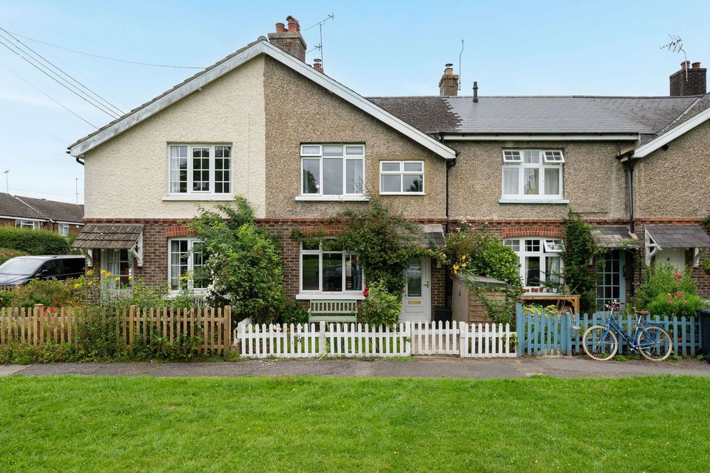 Property photo 2 of 20