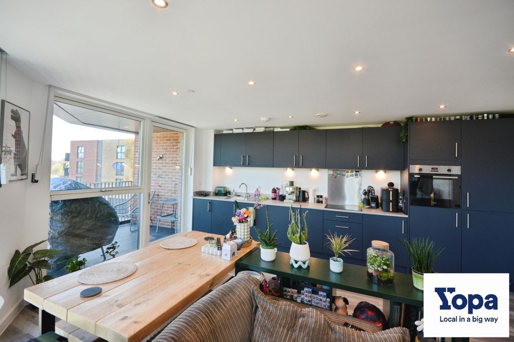 Property photo 3 of 12 Photo #3