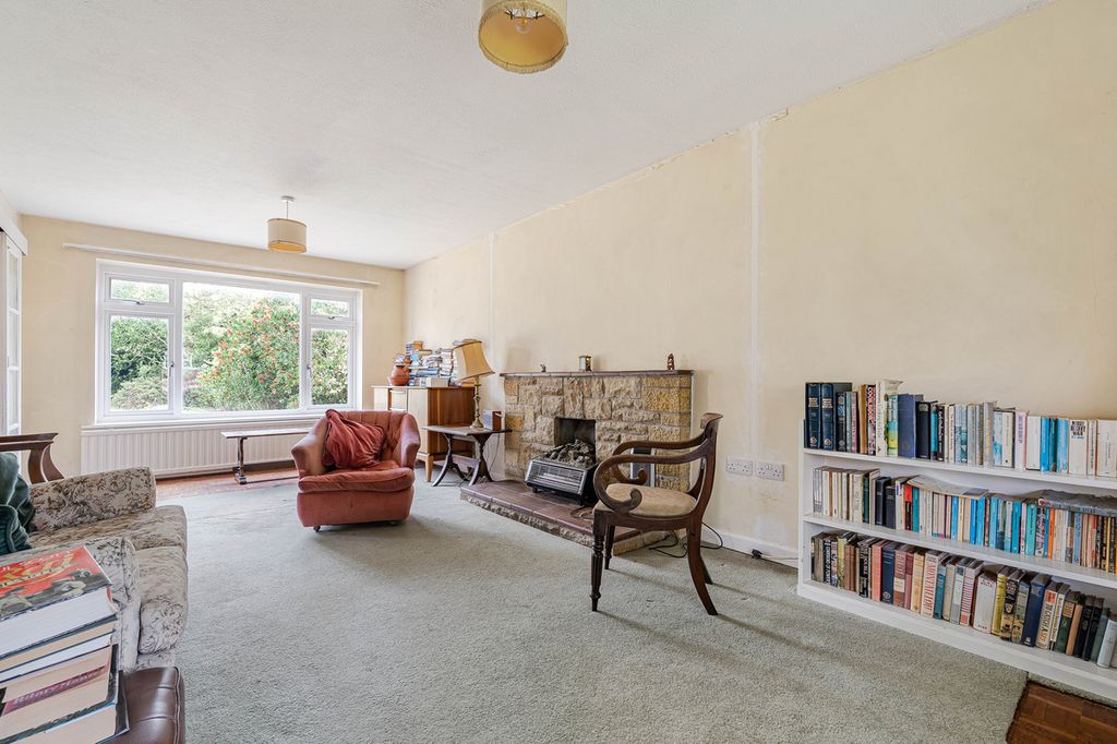 Property photo 3 of 14