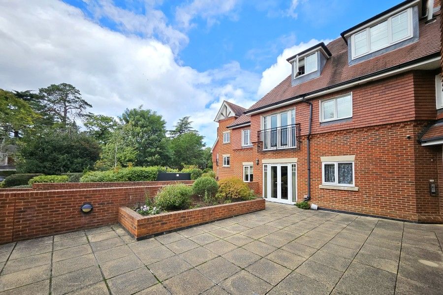 Property photo 2 of 11