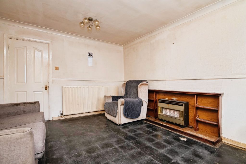 Property photo 3 of 16